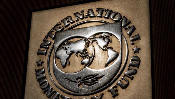 Pakistan and IMF reach deal to release $1.1bn  from bailout fund